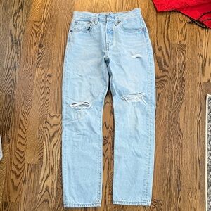 Levi's 501 rib cage straight. Light Blue Denim Jeans